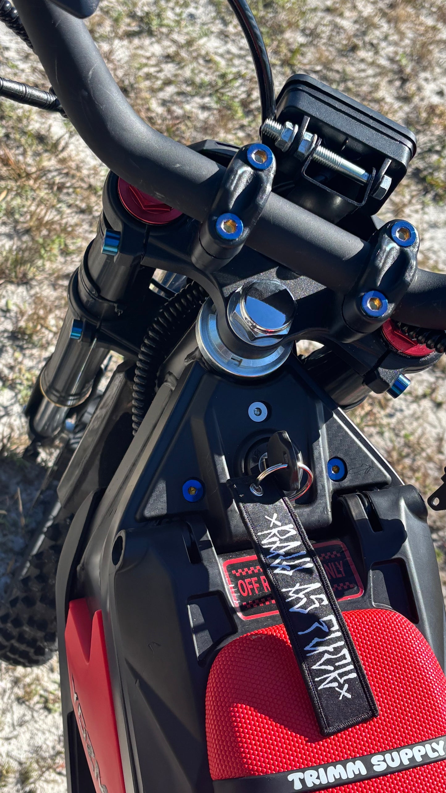 "Yozma in 10" Titanium Bolt Kit